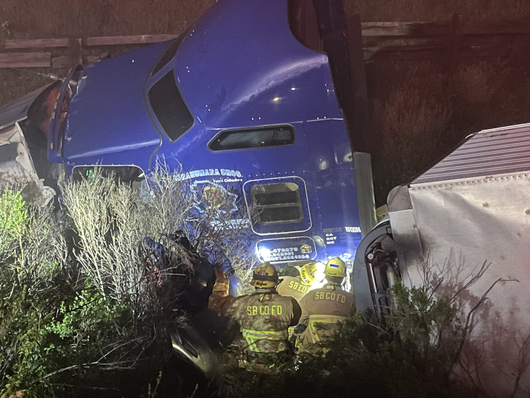 Semi-Truck Crashes Off Highway 101 Near Buellton Early Wednesday – Santa Barbara Edhat